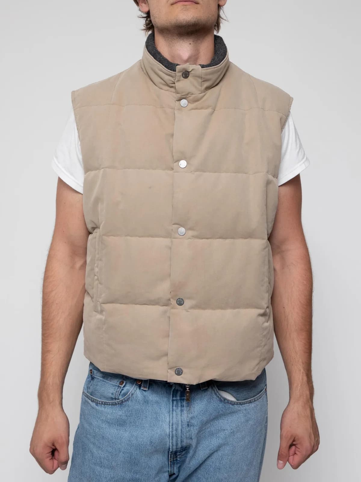 Mid 90's puffer vest with button closure and side pockets - Classe 5 - Image 1
